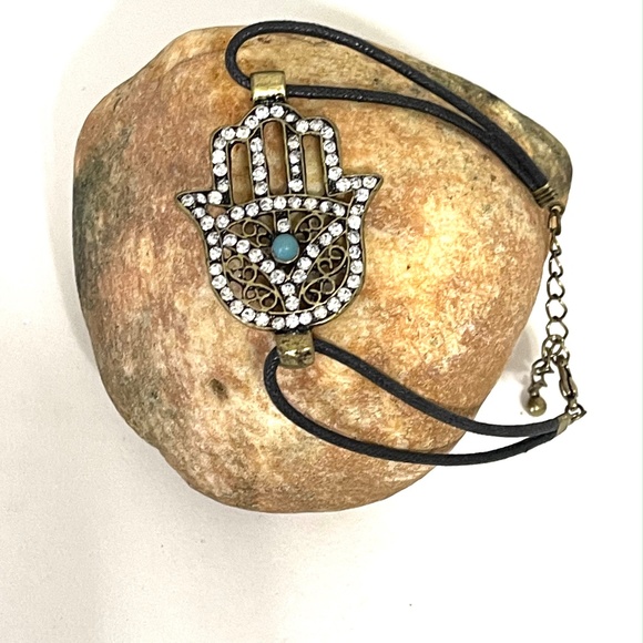 Hamsa Hand Bracelet. - Picture 2 of 4